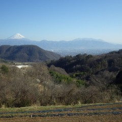 休憩中に見える富士山と甲府の街並み