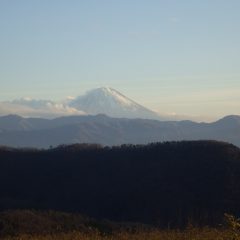 2019年も夕陽に照らされた富士山を見て本日の作業を終了しました